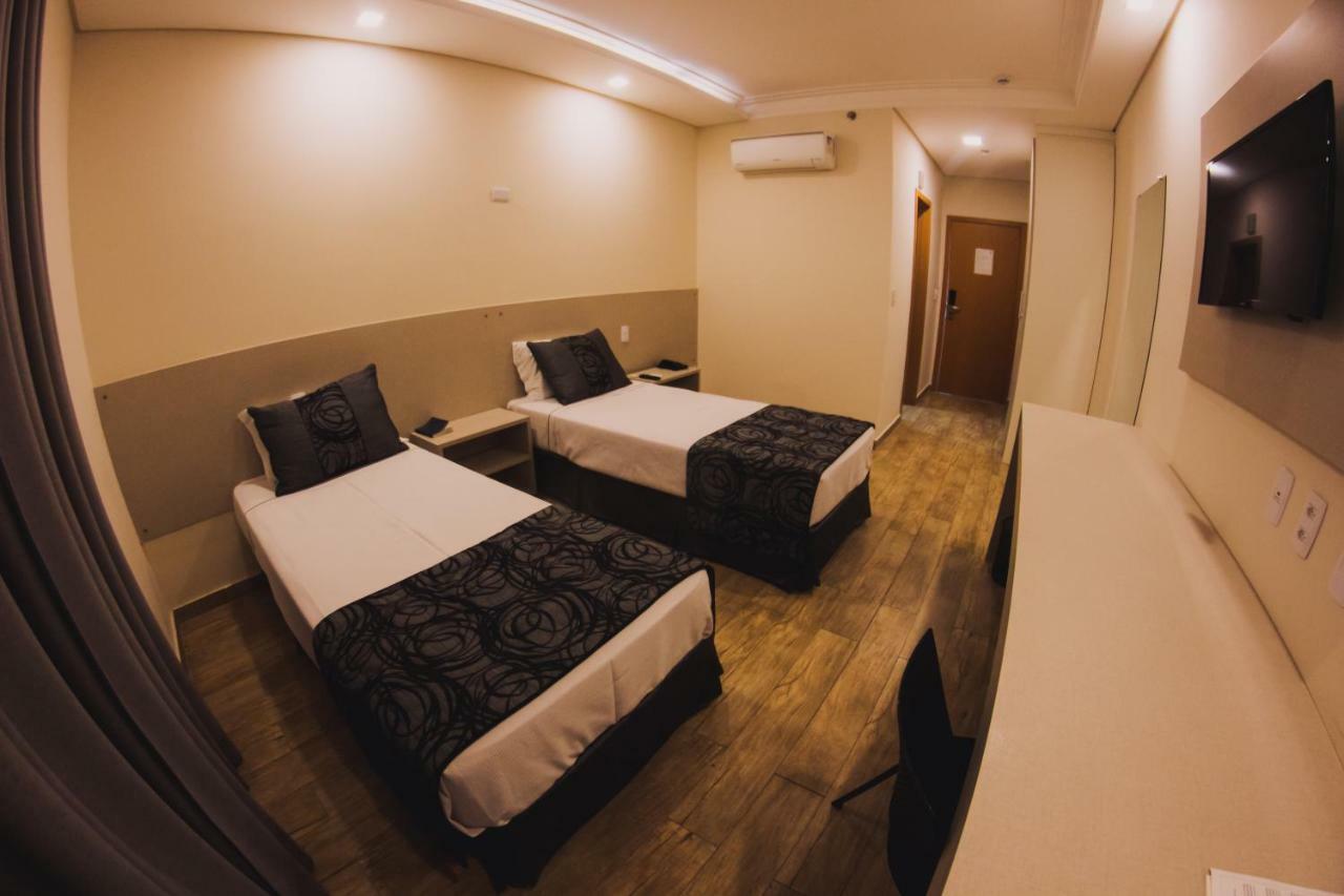 Summit Suites Hotel Cacapava Kültér fotó