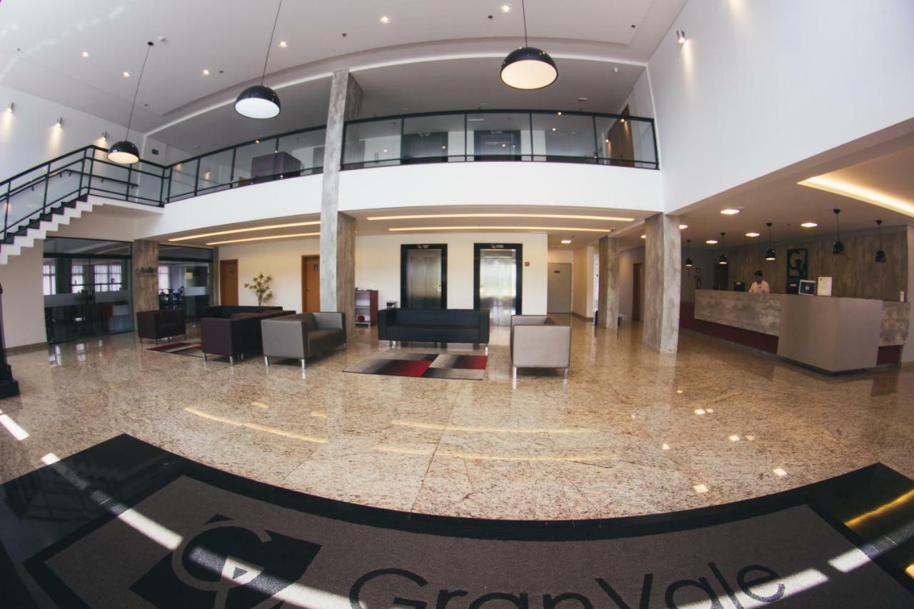 Summit Suites Hotel Cacapava Kültér fotó