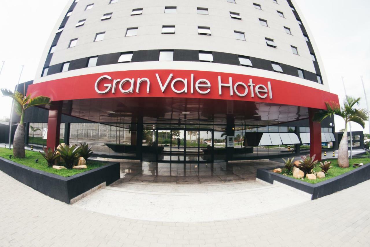 Summit Suites Hotel Cacapava Kültér fotó